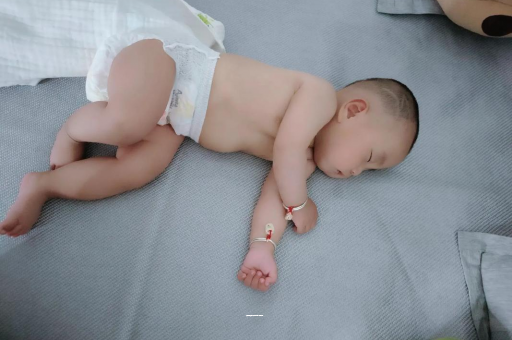 邯郸四个月宝宝不爱笑